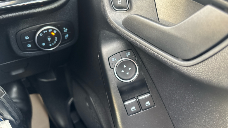 Ford Fiesta 1.1 75 Trend Navigation 5dr Petrol Hatchback